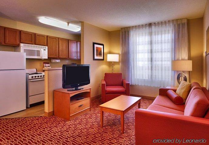 Towneplace Suites By Marriott Albuquerque Airport Екстериор снимка