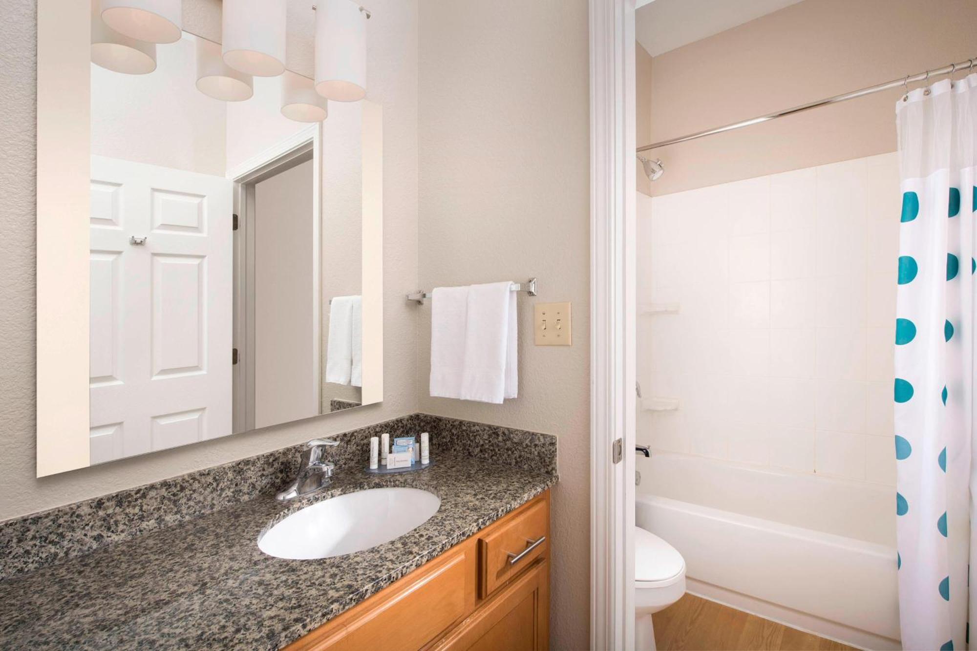 Towneplace Suites By Marriott Albuquerque Airport Екстериор снимка