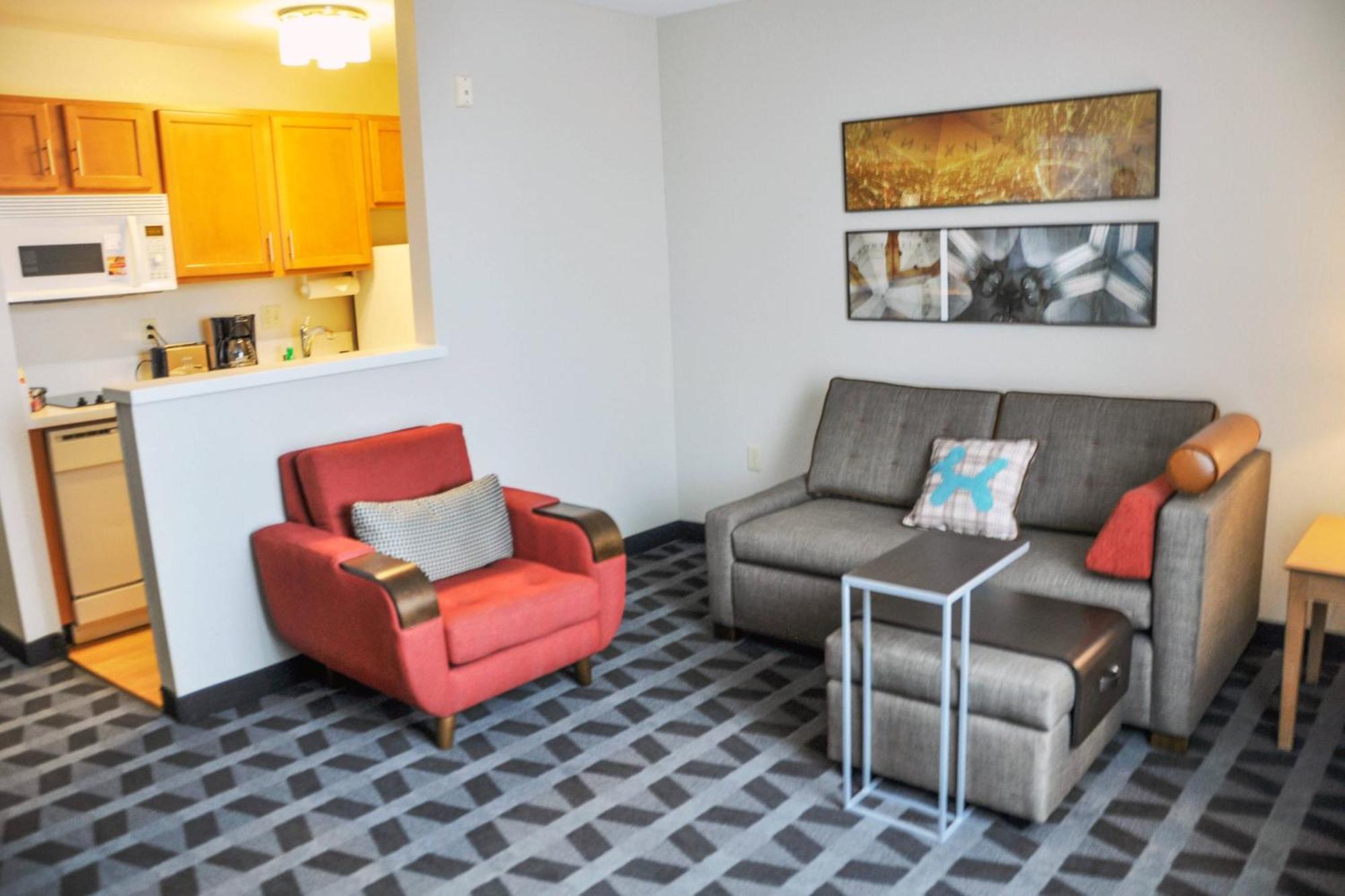 Towneplace Suites By Marriott Albuquerque Airport Екстериор снимка