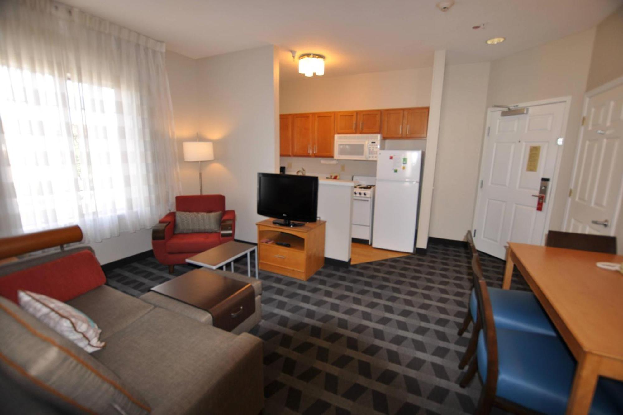 Towneplace Suites By Marriott Albuquerque Airport Екстериор снимка