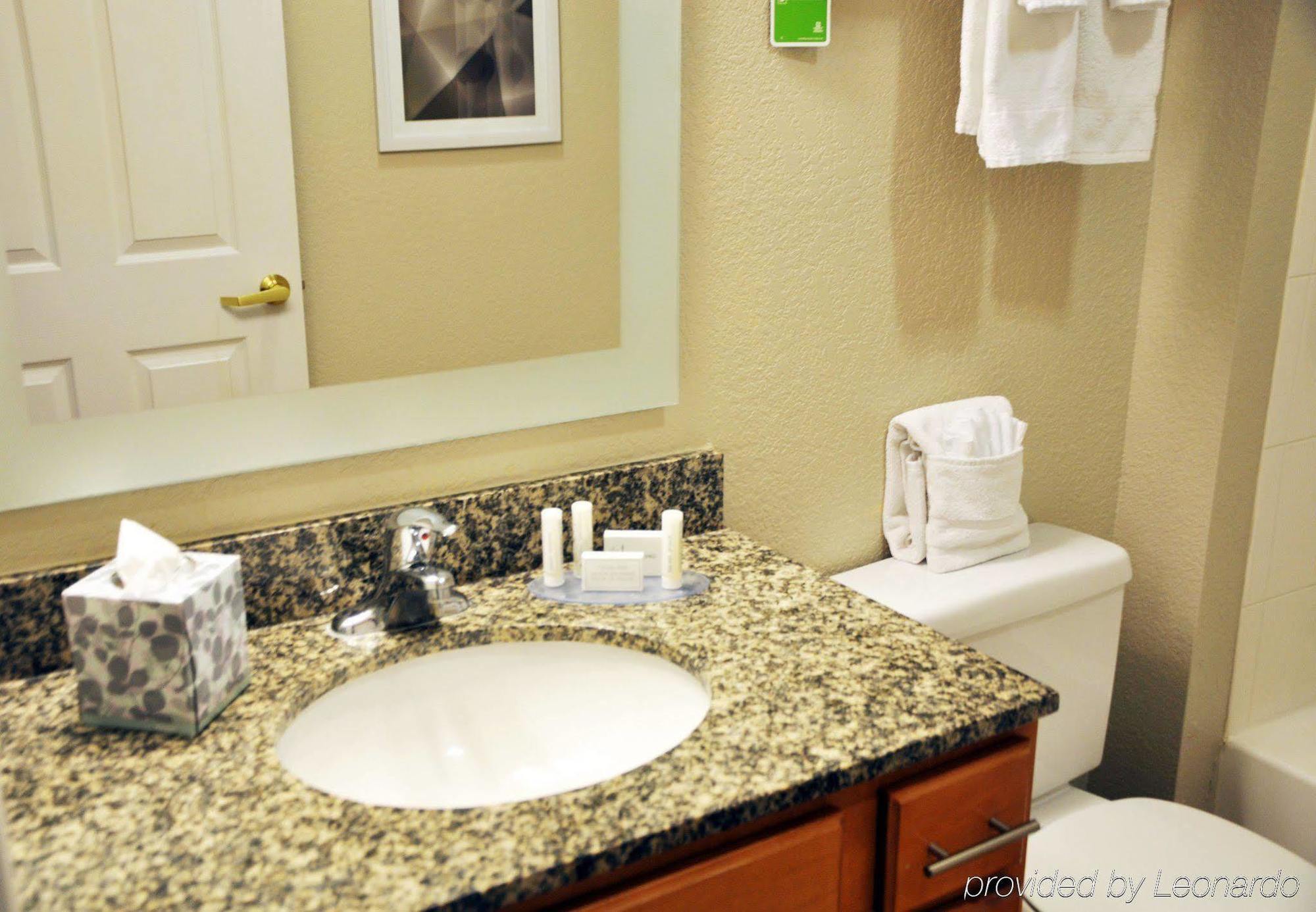 Towneplace Suites By Marriott Albuquerque Airport Екстериор снимка